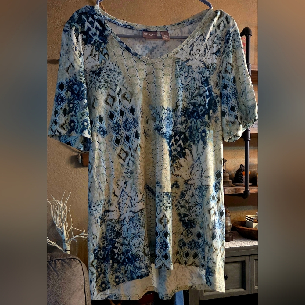🔥🔥 2 For $5 Clearance CHICOS Blue Patterned Women's Top🔥🔥